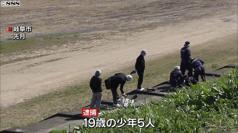 《19歲少年殺害遊民事件》撿回收賺錢20年照顧棄貓 如今貓咪們還在橋下等他回來 《19歲少年殺害遊民事件》撿回收賺錢20年照顧棄貓 如今貓咪們還在橋下等他回來
