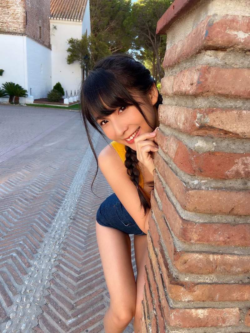 高衩天使《川崎綾》細腰女王引退前的一波雜誌寫真送上 高衩天使《川崎綾》細腰女王引退前的一波雜誌寫真送上