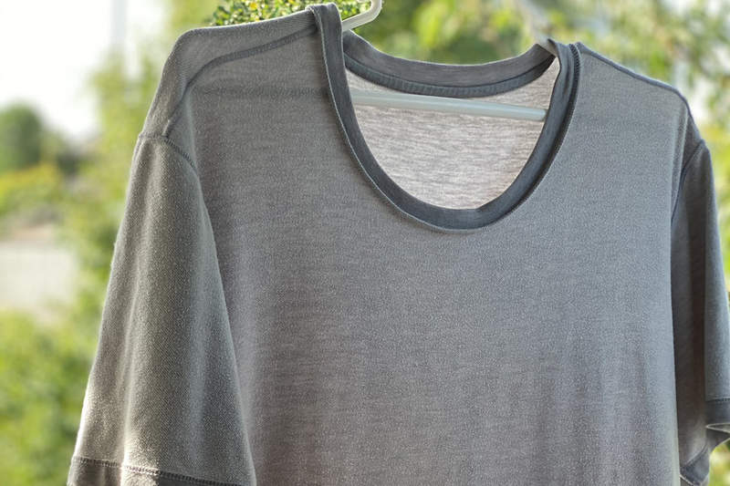 【悲報】《今年夏天特別熱的理由》翻開穿了整個夏天的T恤，真相讓人超傻眼ww