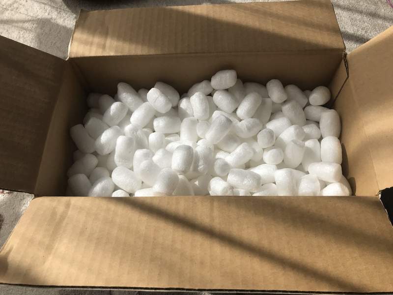 小孩創意無限《包裹裡的緩衝物大變身》女兒拿走緩衝物結果換回一盤壽司!? 小孩創意無限《包裹裡的緩衝物大變身》女兒拿走緩衝物結果換回一盤壽司!?