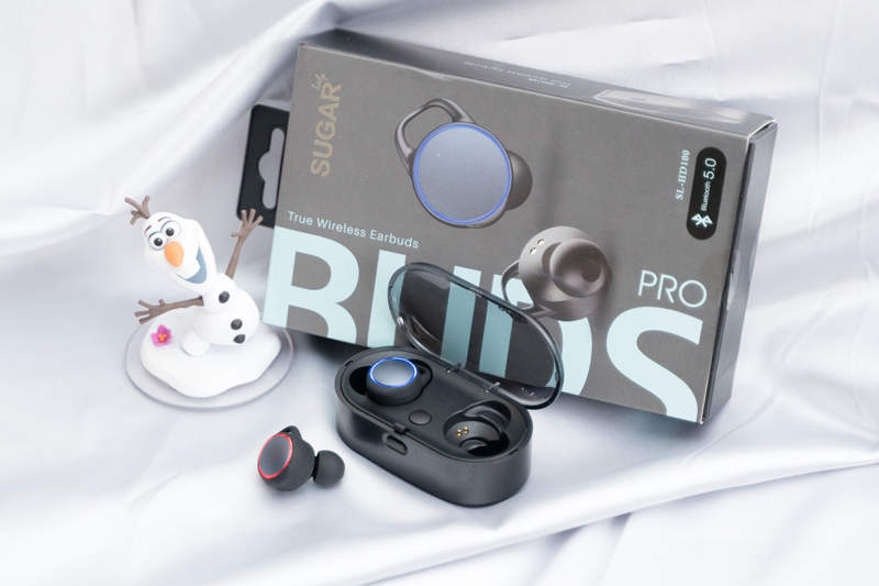 拜託把蓮蓬頭放回浴室啦！SUGAR【Buds Pro真無線藍牙耳機】讓你在哪都能美型爽爽聽！