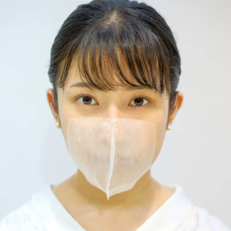 日本美髮沙龍開發《用貼的口罩》讓美髮師作業起來不再受耳上的鬆緊帶干擾