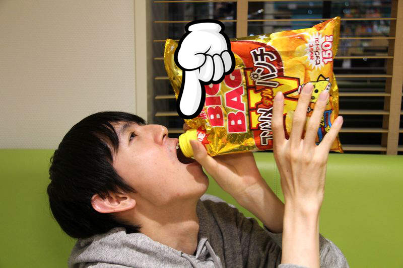 零食用喝的《洋芋片直飲神器》從此邊玩遊戲邊吃零食也不怕髒手啦ww 零食用喝的《洋芋片直飲神器》從此邊玩遊戲邊吃零食也不怕髒手啦ww