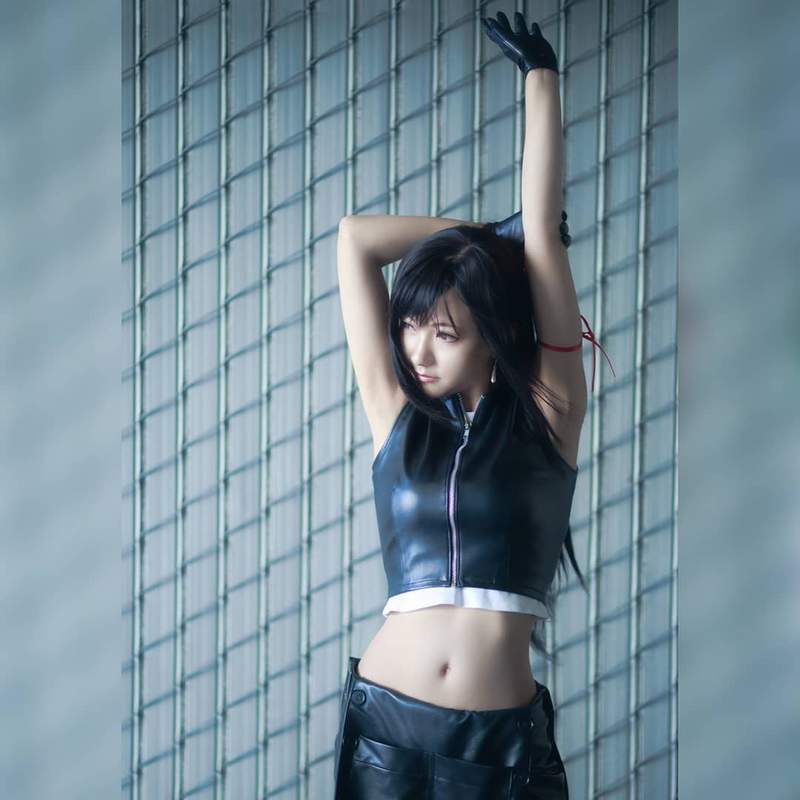 角色cosplay《最終幻想蒂法》美國正妹Airyll的好身材讓人看了熱起來