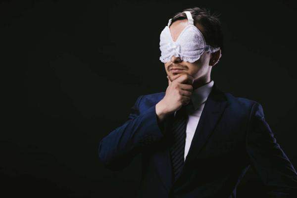 DIY製作可能《妹子教你如何把胸罩變成口罩》好~接下來就是敢不敢戴出門的問題了(誤)