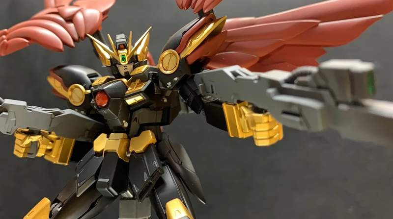 玩家創作《飛翼鋼彈零式叛亂》當黑與白相遇,將譜出反叛的圓舞曲 玩家創作《飛翼鋼彈零式叛亂》當黑與白相遇,將譜出反叛的圓舞曲