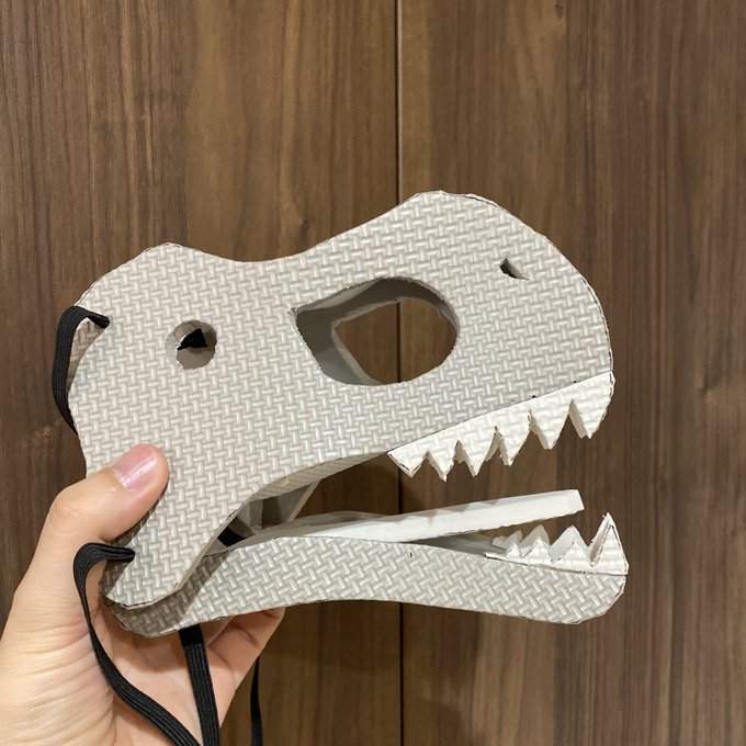 《用巧拼製作恐龍面具》百元商品就可以玩出的趣味創作 《用巧拼製作恐龍面具》百元商品就可以玩出的趣味創作