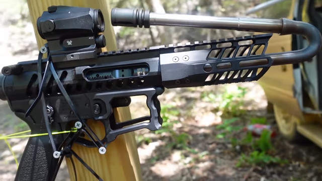 【有片】自製《古靈精怪槍》網友實驗步槍子彈是否真的可以往後射