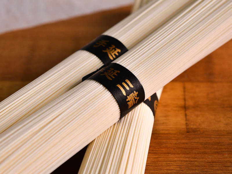 《煮素麵時不拆束紙的結果》日本網友實測嫌麻煩直接丟下去煮的下場ww 《煮素麵時不拆束紙的結果》日本網友實測嫌麻煩直接丟下去煮的下場ww