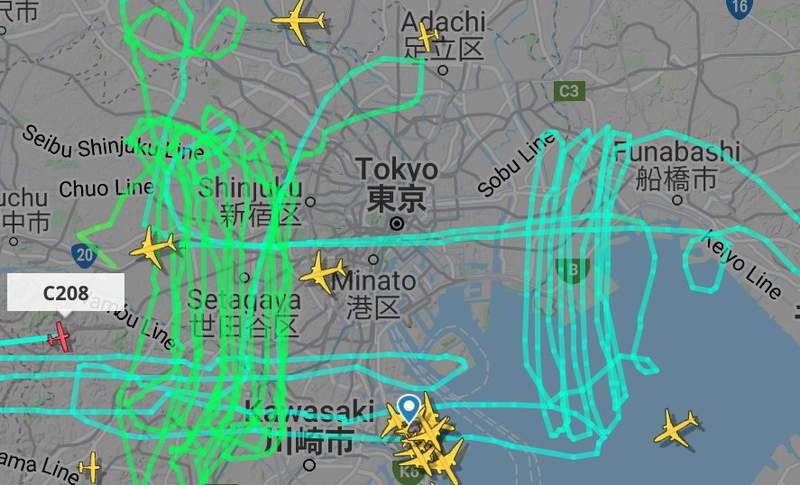 東京上空出現神秘飛機 配合牛年所以想畫牛慶祝 其實是國稅局要來查稅了