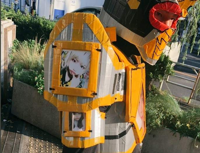 這才叫最強《用前女友照片完成融合變身》一共13位前任的加持，現在的我是無敵的(自信)