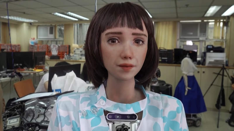 醫療型機器人《葛瑞絲Grace》預計未來投入醫院並能減緩醫療人員的工作壓力 醫療型機器人《葛瑞絲Grace》預計未來投入醫院並能減緩醫療人員的工作壓力