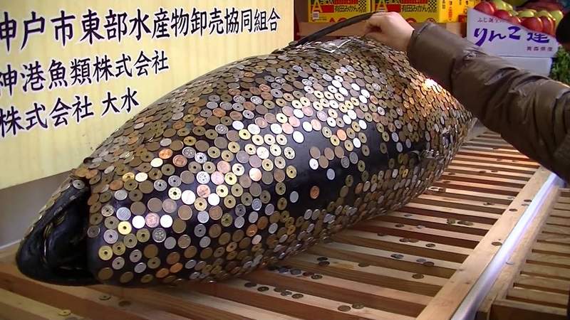 《香油錢貼鮪魚奇祭》今年不讓大家「摸魚」了 西宮神社十日戎祭典專心顧防疫 《香油錢貼鮪魚奇祭》今年不讓大家「摸魚」了 西宮神社十日戎祭典專心顧防疫