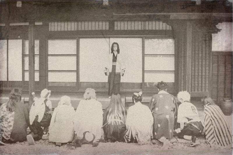 《鬼滅之刃》Cosplay照仿古加工　有如柱們真實存在於古代的黑白照引發熱烈回響