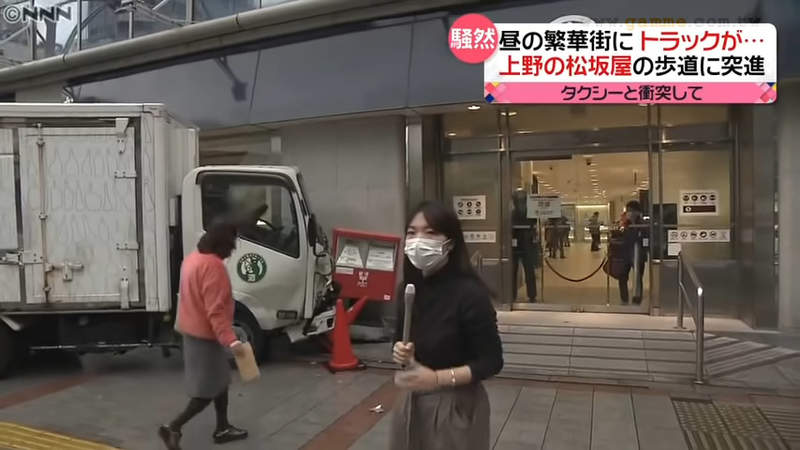 《日本話題的寄信歐巴桑》貨車車禍衝撞路邊郵筒 大嬸視若無睹投信讓網友全傻眼