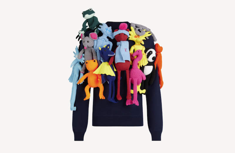 孤獨救星！Louis Vuitton 推出掛滿玩偶的《PUPPETS ALL-OVER CREW NECK》 圓領毛衣 要價高達二十六萬九…