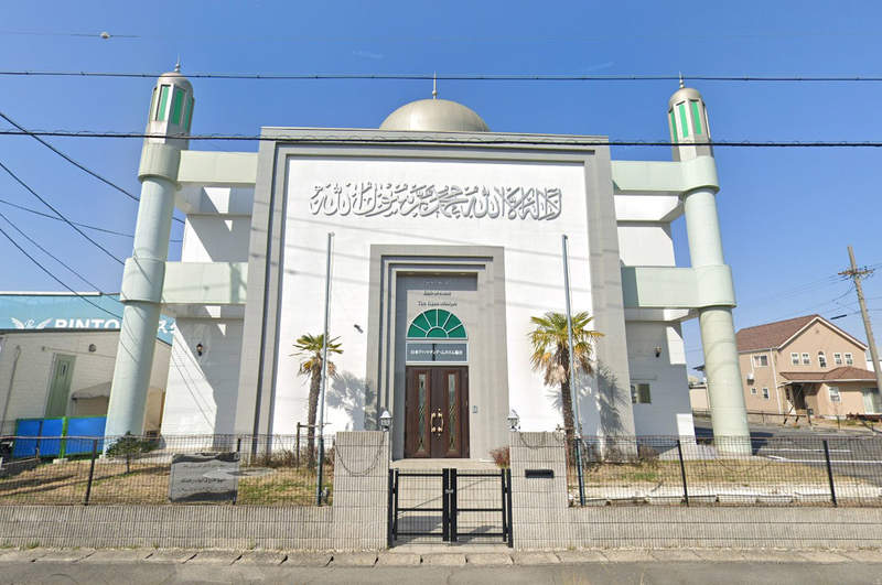 《日本這間清真寺很特別》看得出這棟建築以前是做什麼用的嗎？找遍全世界或許只有這裡有