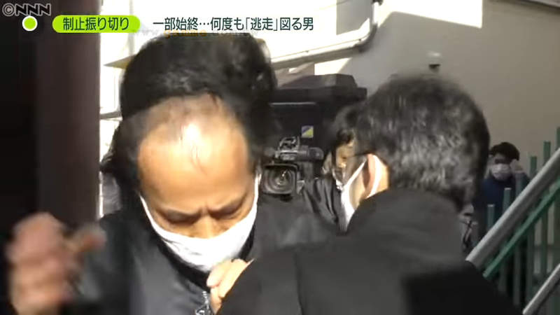 《詐欺犯逮捕實錄》玩你追我跑不小心扯掉假髮 觀眾都不記得新聞在報什麼了