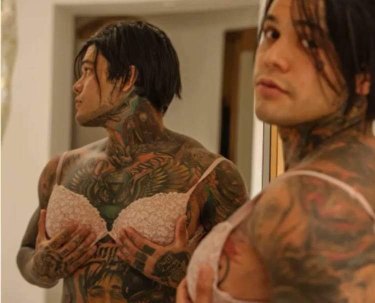  百萬《猛男網紅》打賭輸了　隆胸變成「大ㄋㄟㄋㄟ」