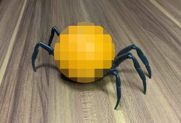 網友開發《螃蟹扭蛋的嶄新玩法》細思極恐很像是小時候看過的可怕畫面