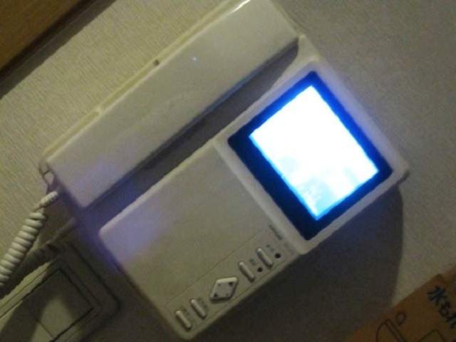 網友分享《深夜門鈴響的恐怖體驗》那種有螢幕還拍到東西的更詭異 網友分享《深夜門鈴響的恐怖體驗》那種有螢幕還拍到東西的更詭異