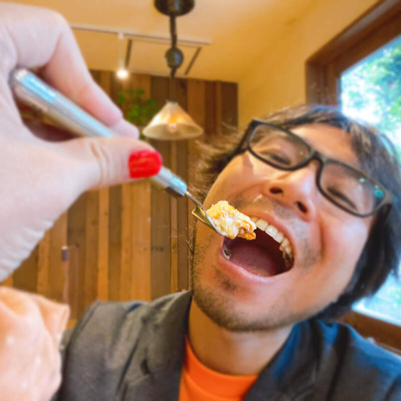 技法傳授《一人約會拍照方法公開》一個人配一支手機+三腳架,就可以拍出讓人羨慕的戀愛情境照 技法傳授《一人約會拍照方法公開》一個人配一支手機+三腳架,就可以拍出讓人羨慕的戀愛情境照