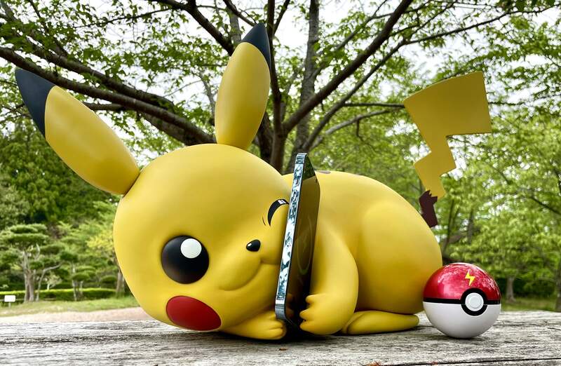 達人手工製作《皮卡丘 無線充電器》1:1大小 用臉頰充電的設計真的太可愛