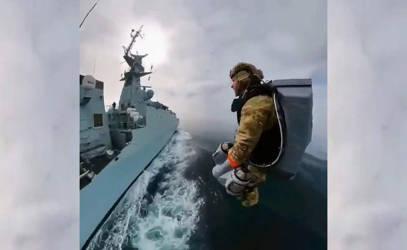 實拍投入演習的《噴射飛行器》這是在拍電影嗎?未免太帥了吧 實拍投入演習的《噴射飛行器》這是在拍電影嗎?未免太帥了吧