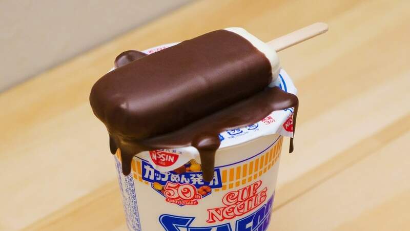 日清食品搞笑企劃《蓋杯麵的冰棒小物》走過路過肯定會被這景象嚇一跳XD