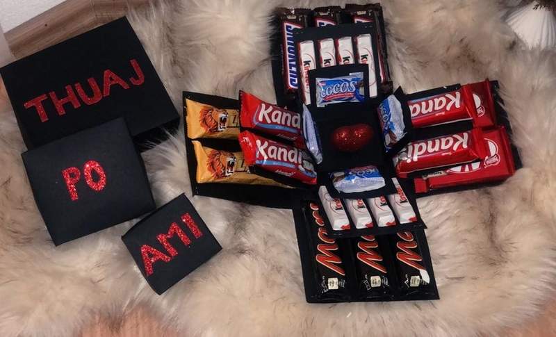 滿滿的熱量《層層包裹的巧克力禮物驚喜》一層兩層三層全都是我愛的口味 滿滿的熱量《層層包裹的巧克力禮物驚喜》一層兩層三層全都是我愛的口味