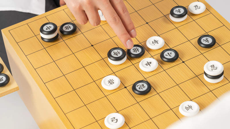 獵人棋盤遊戲商品化《軍儀》找個朋友重現小麥與蟻王下棋名場景，我要成為棋靈王(疑？)