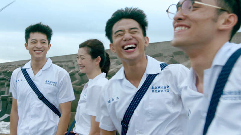 【電影贈票】《青春換日線》高中校園爆發〝震驚社會〞「簽賭染黑事件」狂賭青春!-即日起至3/6! 【電影贈票】《青春換日線》高中校園爆發〝震驚社會〞「簽賭染黑事件」狂賭青春!-即日起至3/6!