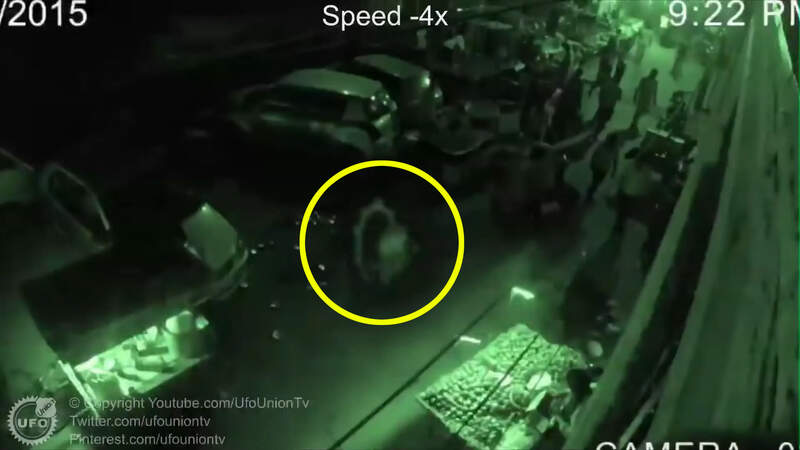 監控拍下《發生在尼泊爾的時空穿越者》周圍的路人甚至都不知道有人穿越了? 監控拍下《發生在尼泊爾的時空穿越者》周圍的路人甚至都不知道有人穿越了?