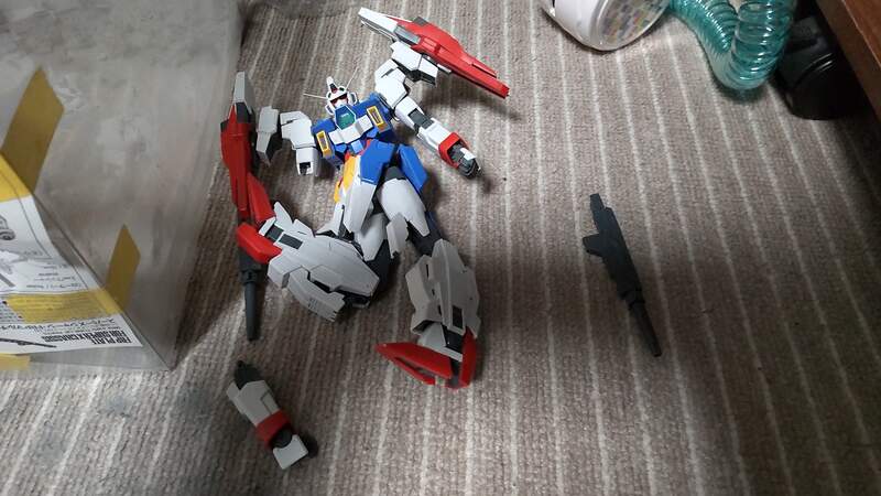 模型地震對策《網友大推無痕凝膠》好看又不用擔心一震就全倒