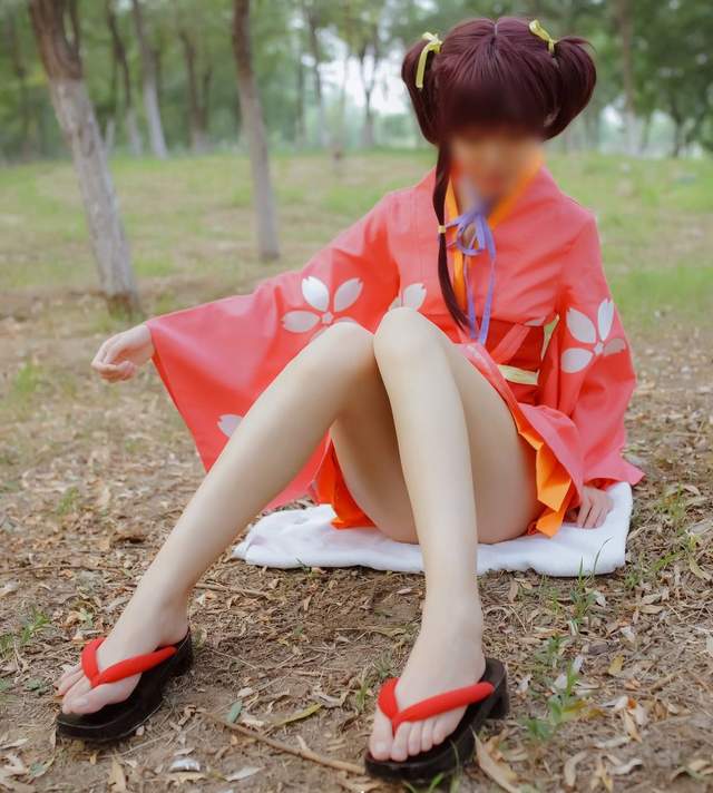 《cos甲鐵城「無名」露三點外拍污辱cosplay？》放心這是片子…