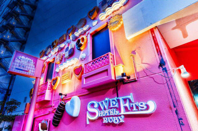 甜點風情趣旅館《Sweets Hotel Ruby》感覺像是跟女生走進喜餅裡面啪啪啪